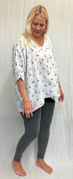 Hanky Linen Sailboats V-Neck Top (More colors available)