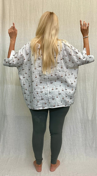 Hanky Linen Sailboats V-Neck Top (More colors available)