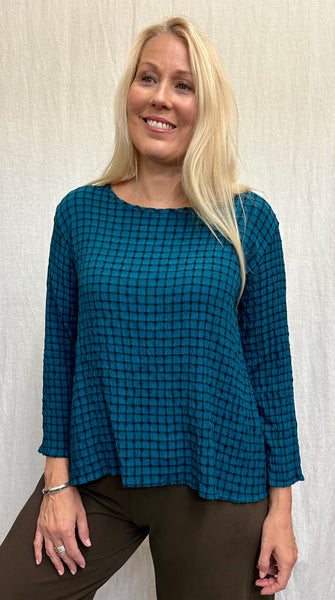 Black and White Crinkle Plaid 3/4 Sleeve Split Back Top (Other color available)