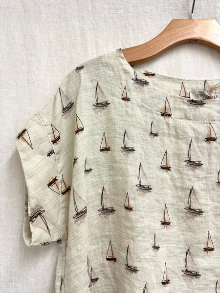 Hanky Linen Sailboats Short Sleeve Crop Top (Other color available)