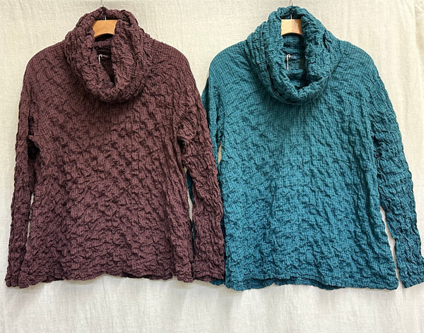 Cotton Black & White Crinkle Mini Plaid Cowl Neck Pullover (Other color available)