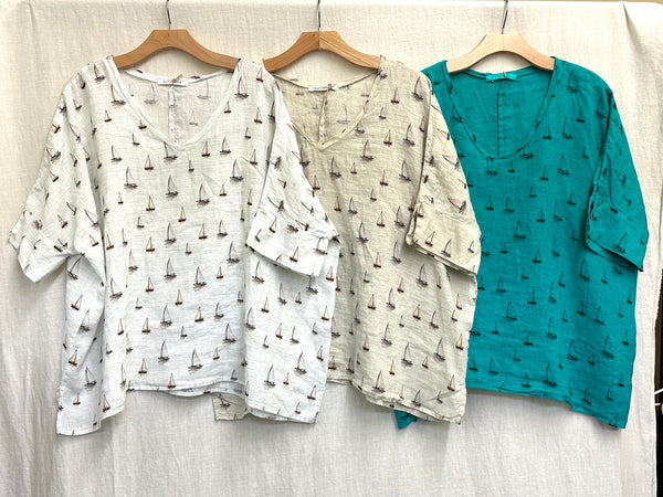 Hanky Linen Sailboats V-Neck Top (More colors available)