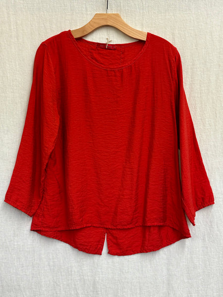 Rayon Parachute 3/4 Sleeve Split Back Top
