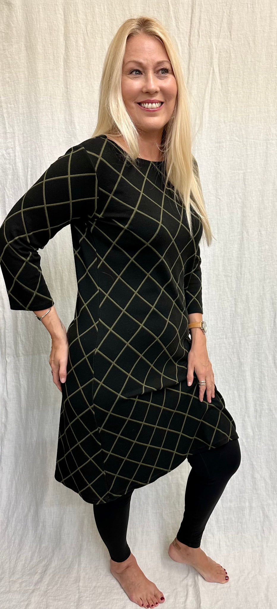 Viscose Diamond 3/4 Sleeve Boatneck Dress (Other color available)