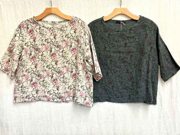 Linen Cosmos Bouquet Elbow Sleeve Top (Other color available)
